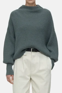 Closed Alpaca mix jumper Pini green Clearance