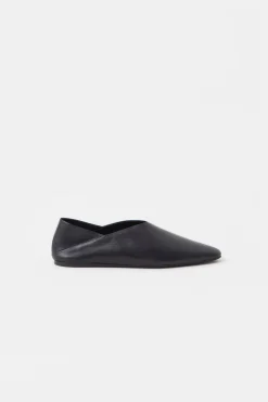 Closed Ballet Flats made of leather Black Best
