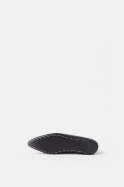 Closed Ballet Flats made of leather Black Best