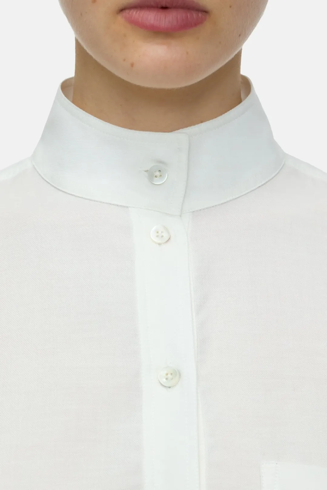 Closed Blouse with stand-up collar Ivory