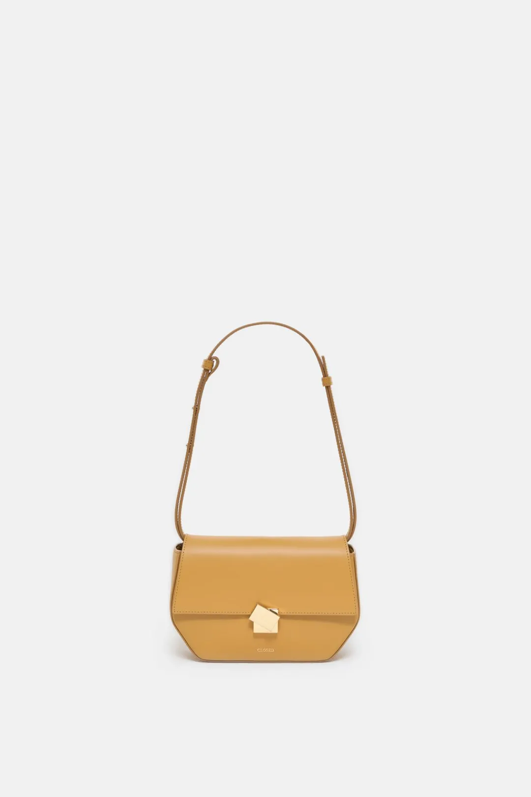 Closed Bag One small Irish orange New