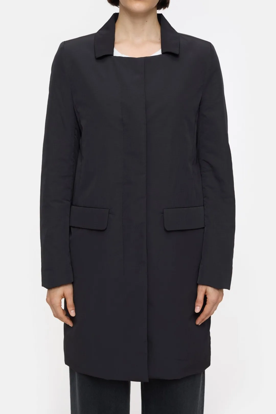 Closed Coat - Style Name Pori Black Best