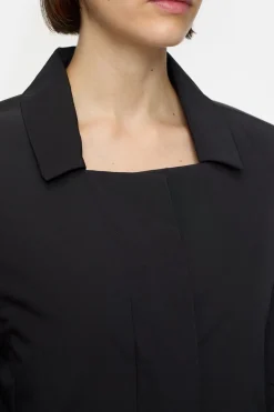 Closed Coat - Style Name Pori Black Best