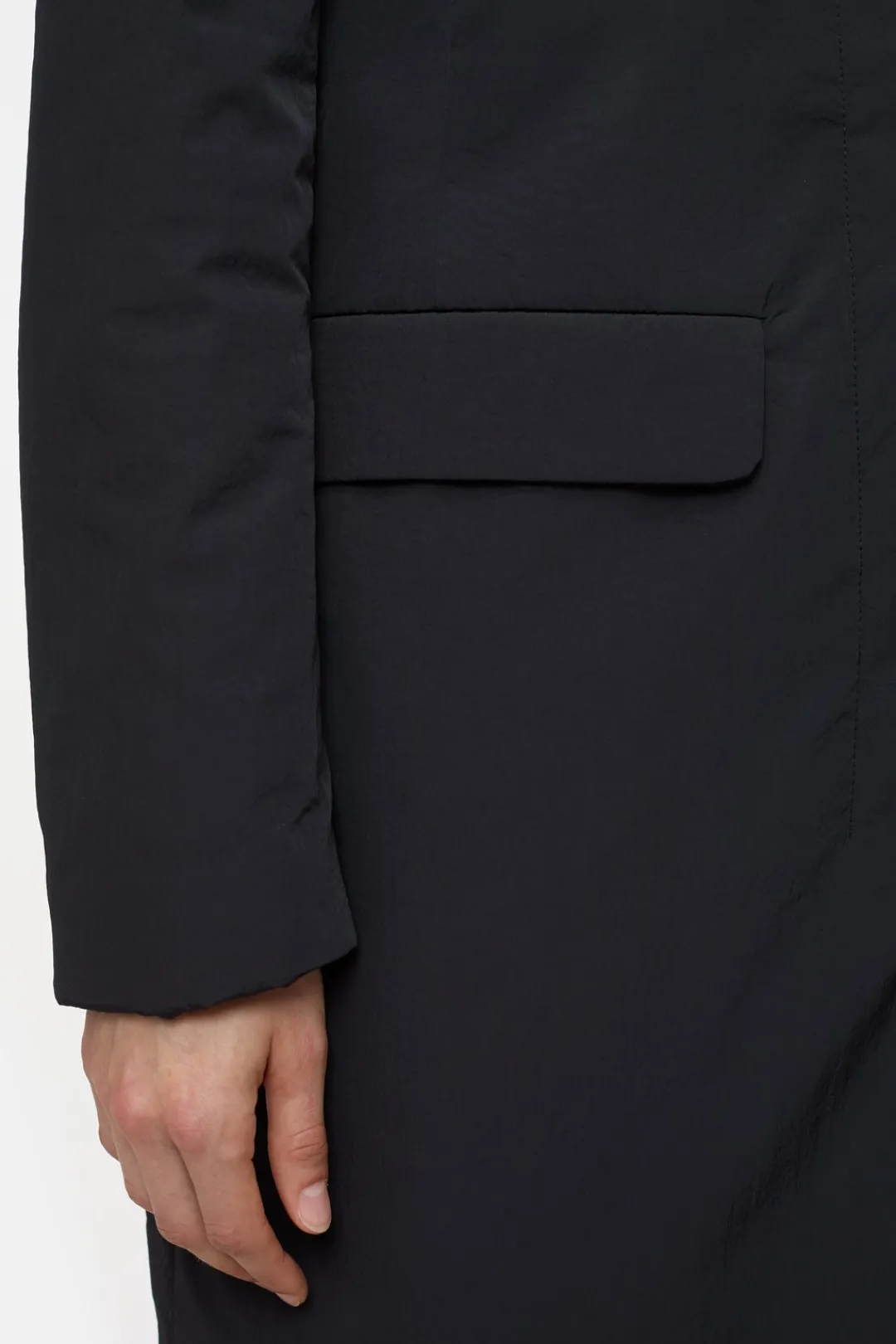 Closed Coat - Style Name Pori Black Best