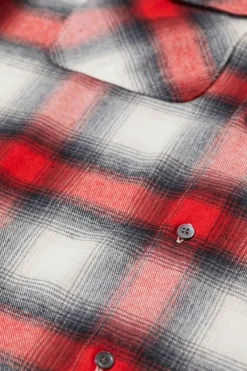 Closed Flannel shirt Hibiscus red