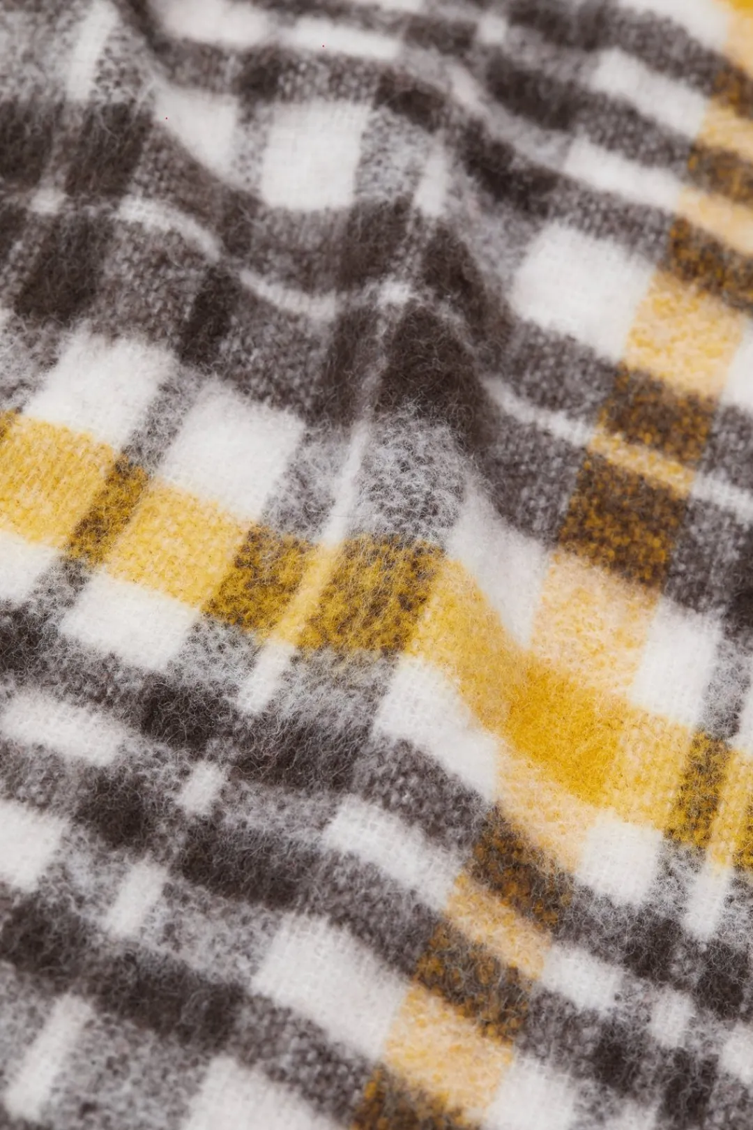 Closed Glencheck scarf made from alpaca mix Irish coffee Online