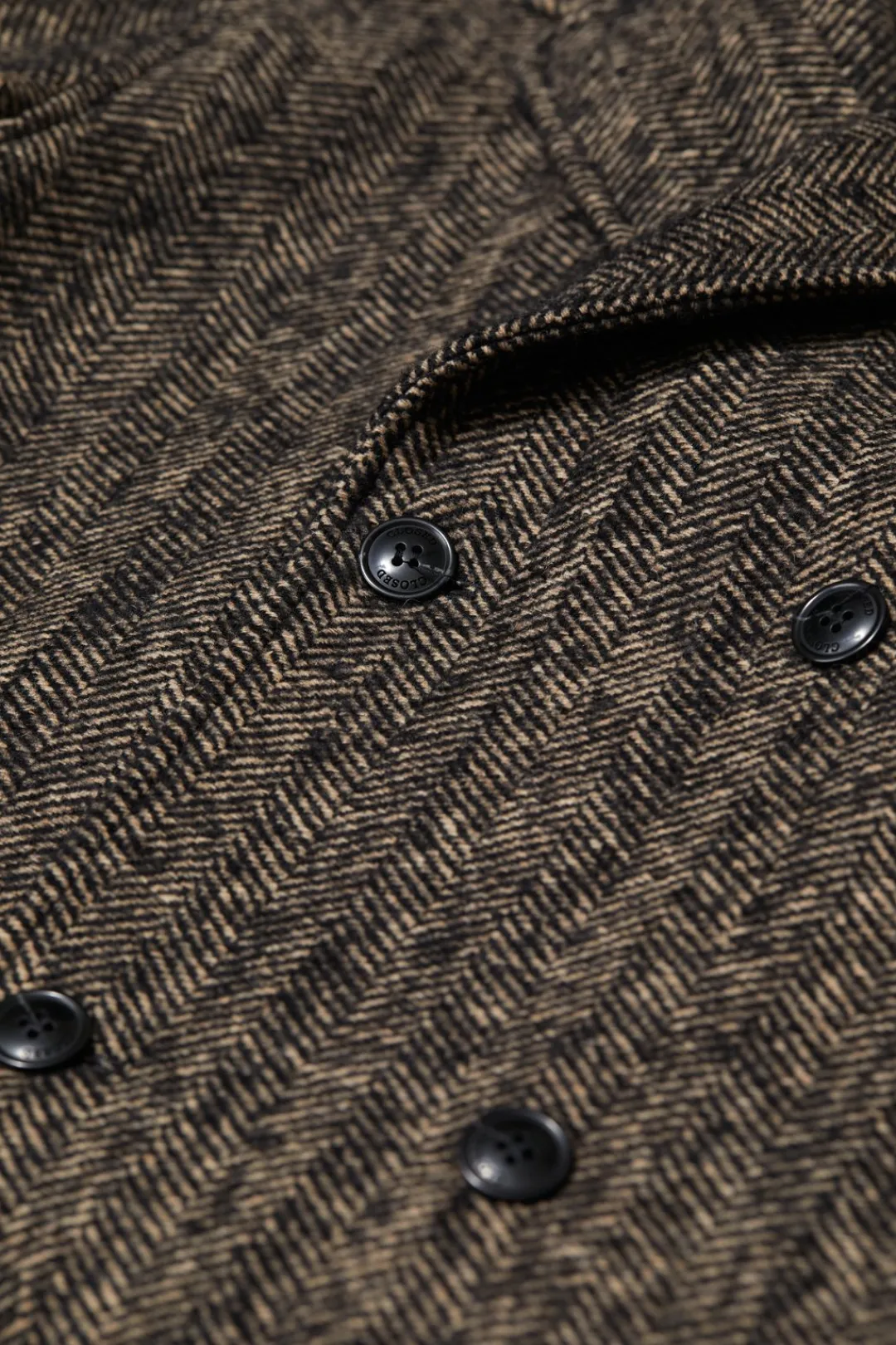 Closed Herringbone coat Black Outlet