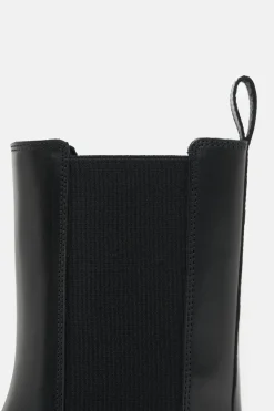 Closed Leather boots Black