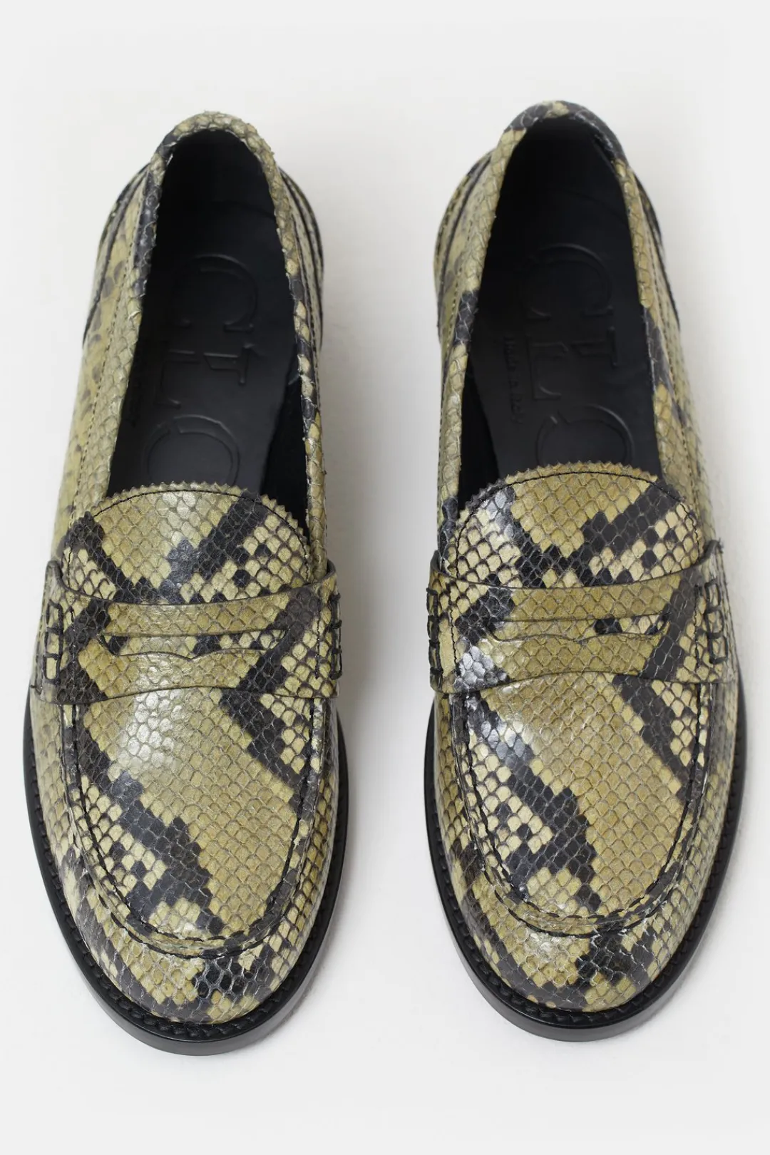 Closed Loafers industrial green Discount