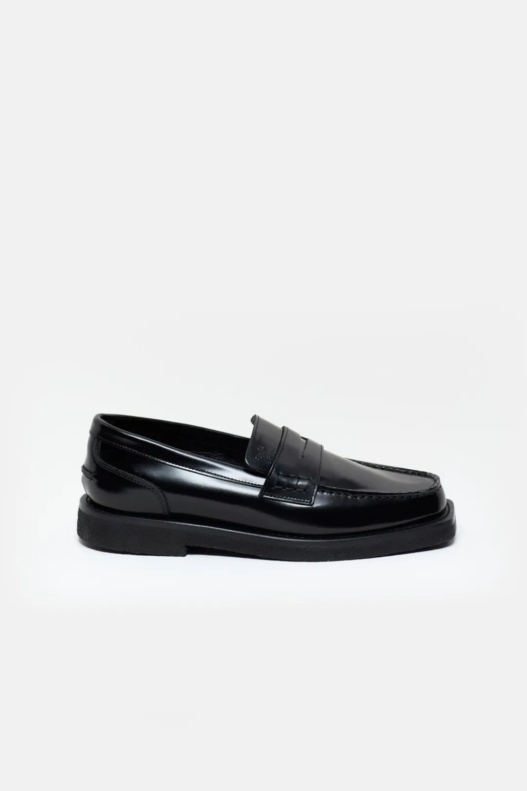 Closed Loafers Black New