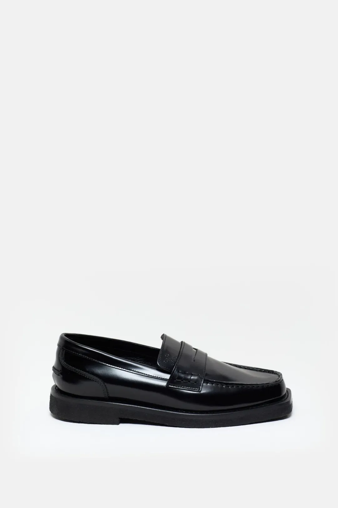 Closed Loafers Black New