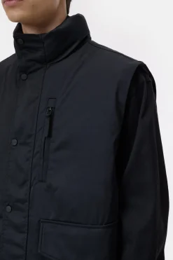 Closed Padded nylon vest Black Sale