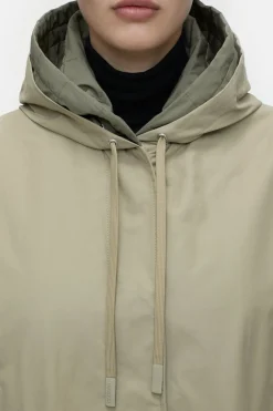Closed Parka Pastel olive New