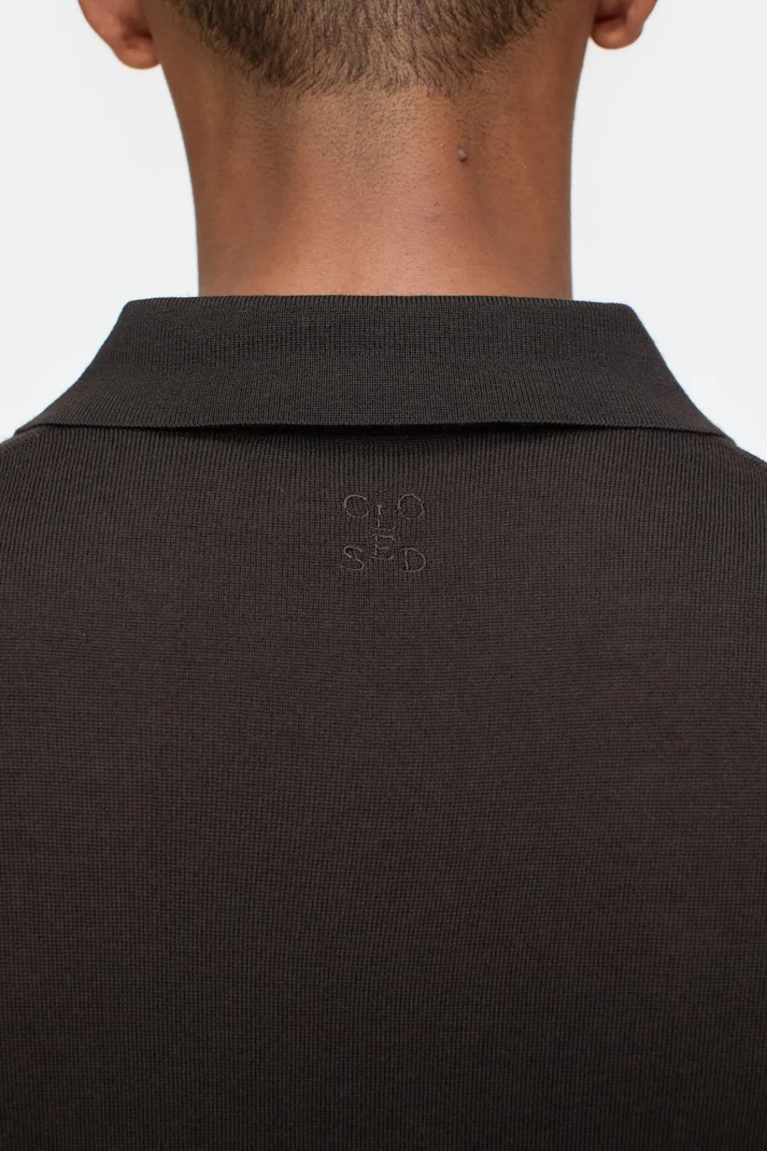 Closed Polo jumper made from organic wool Ebony Clearance