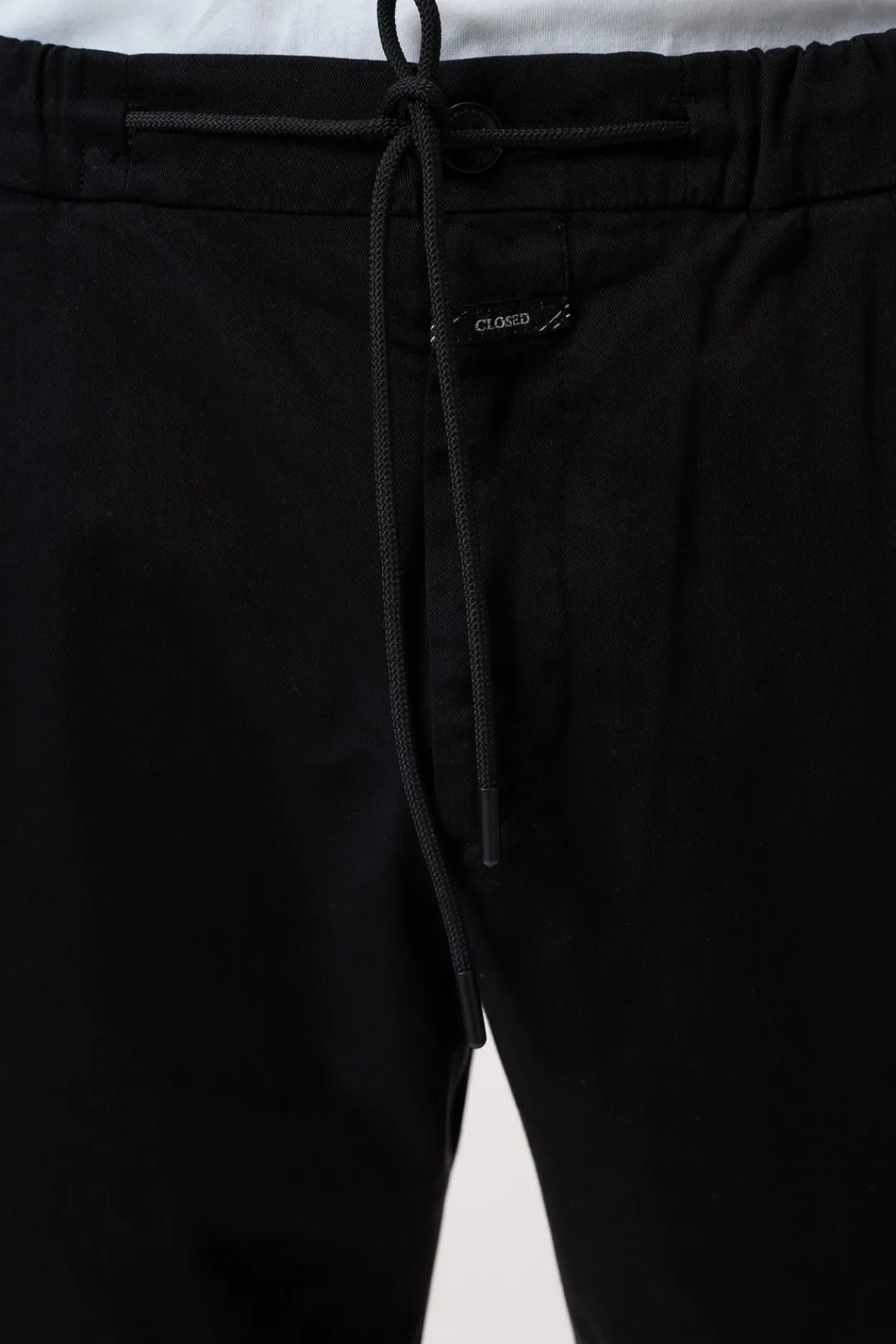 Closed Regular Pants - Style Name Vigo Tapered Black Hot