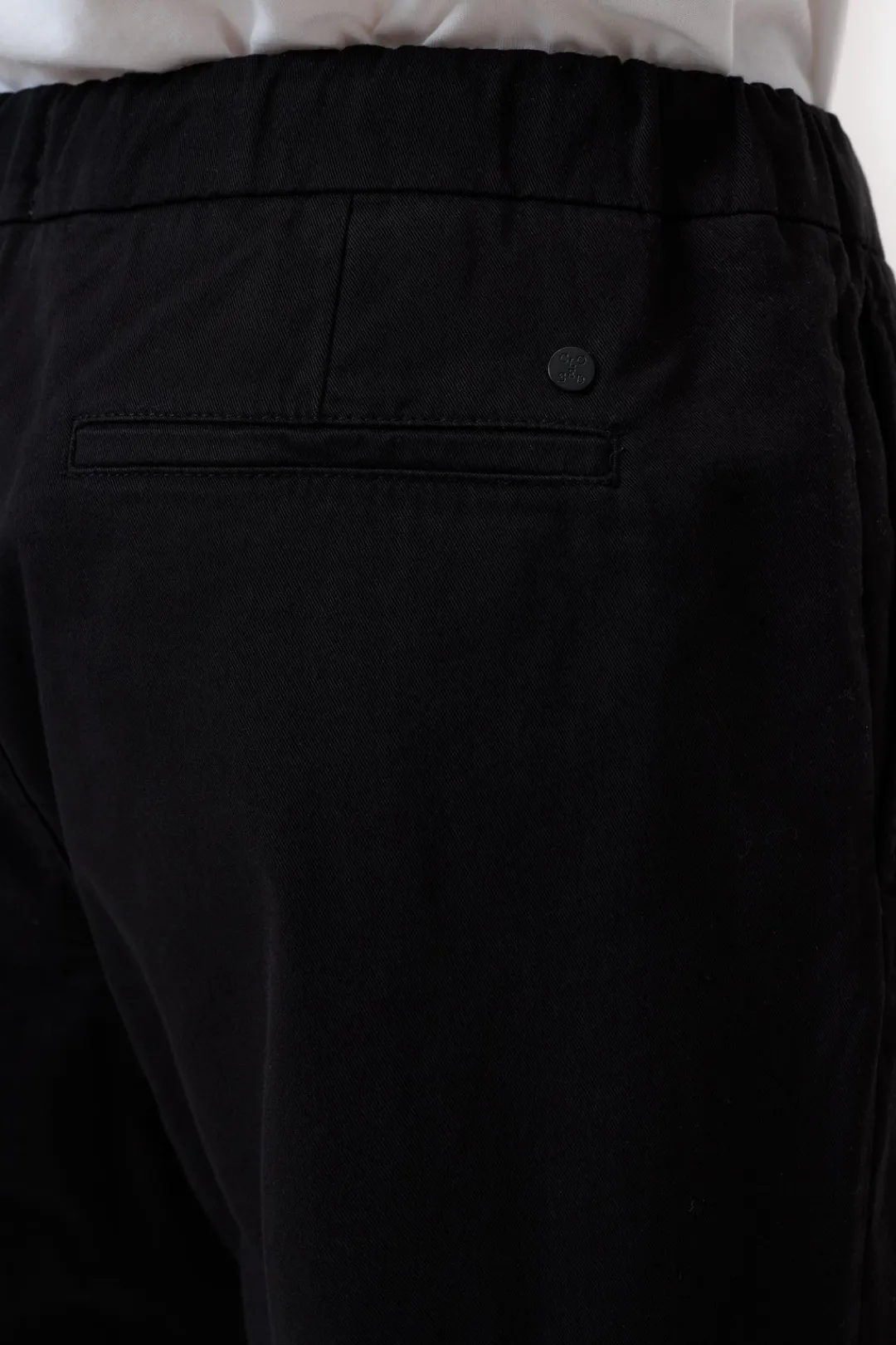 Closed Regular Pants - Style Name Vigo Tapered Black Hot