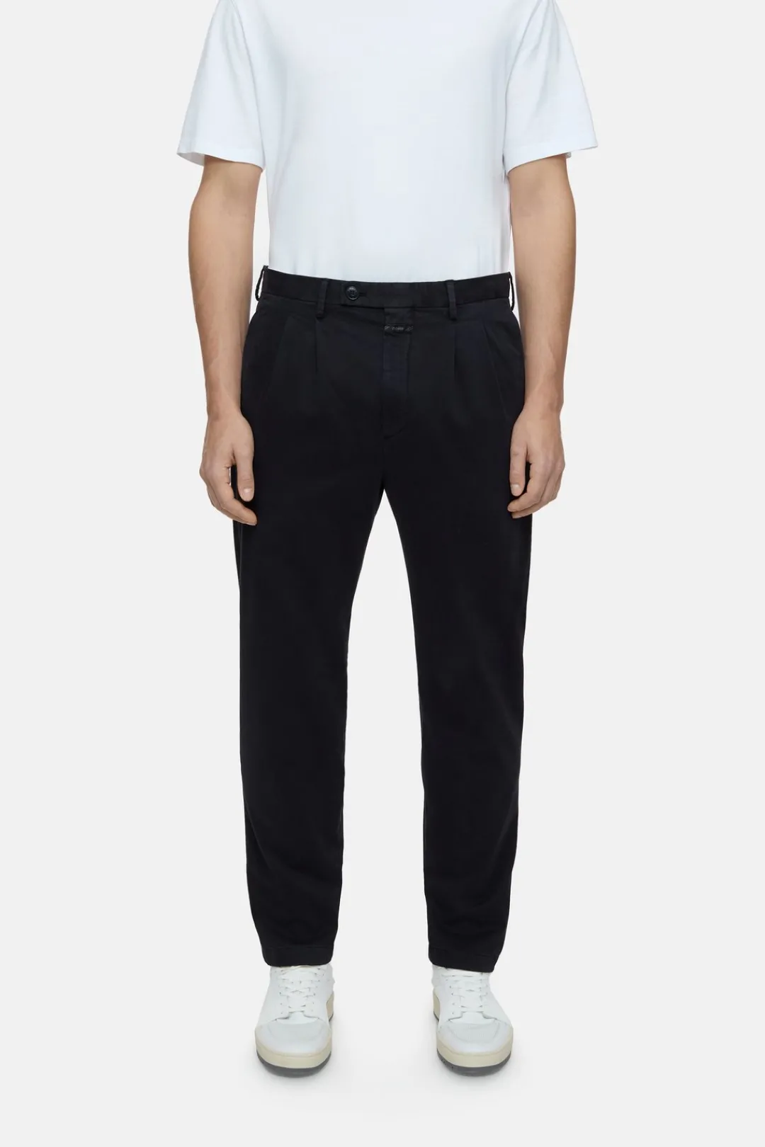 Closed Regular Pants - Style Name Bergen Tapered Black Discount