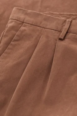 Closed Regular Pants - Style Name Bergen Tapered Chestnut New