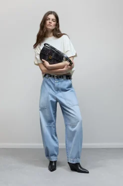 Closed Relaxed Jeans - Style Name Rhannon Light blue Clearance