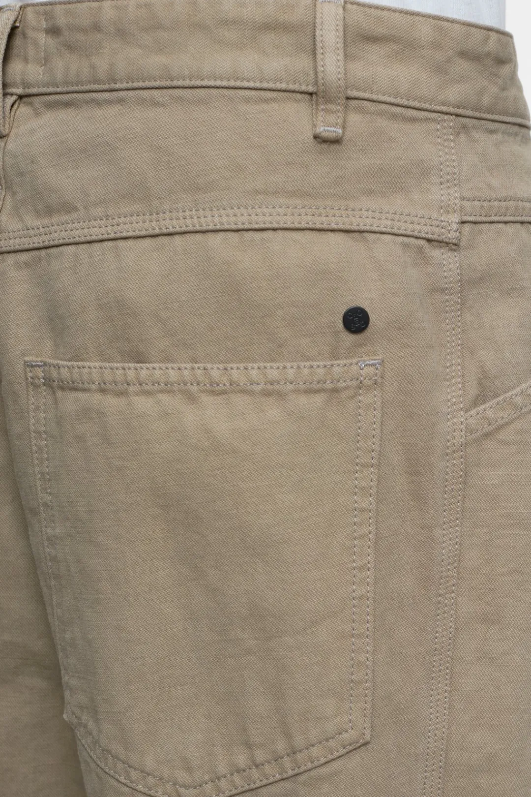 Closed Relaxed Jeans - Style Name Fatique-X Cashew cream Clearance