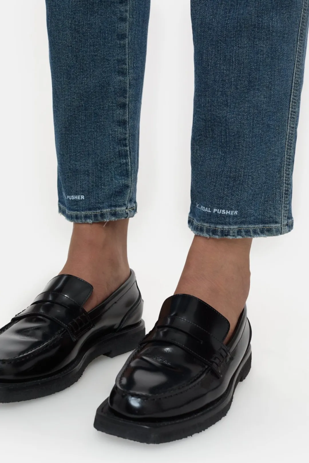 Closed Relaxed Jeans - Style Name Pedal Pusher Mid blue Hot