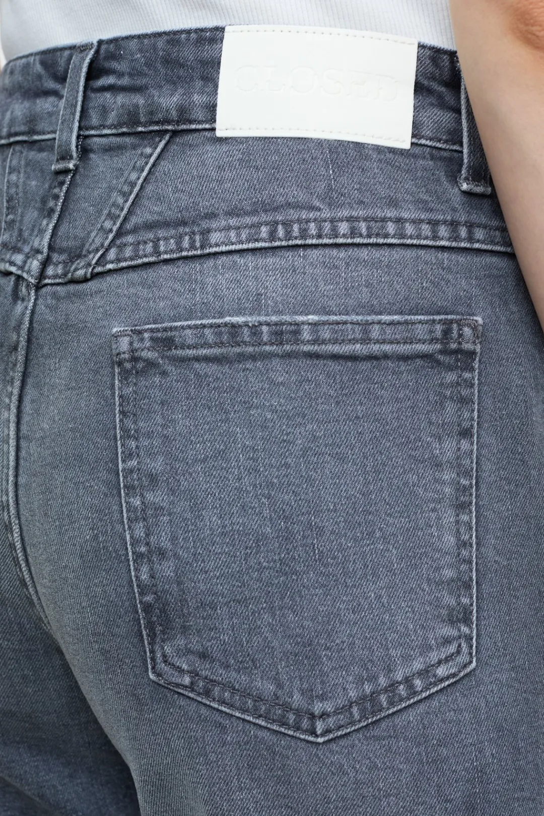 Closed Relaxed Jeans - Style Name Pedal Pusher Mid grey New