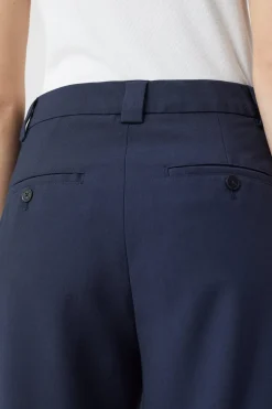 Closed Relaxed Pants - Style Name Brooks dark night Hot