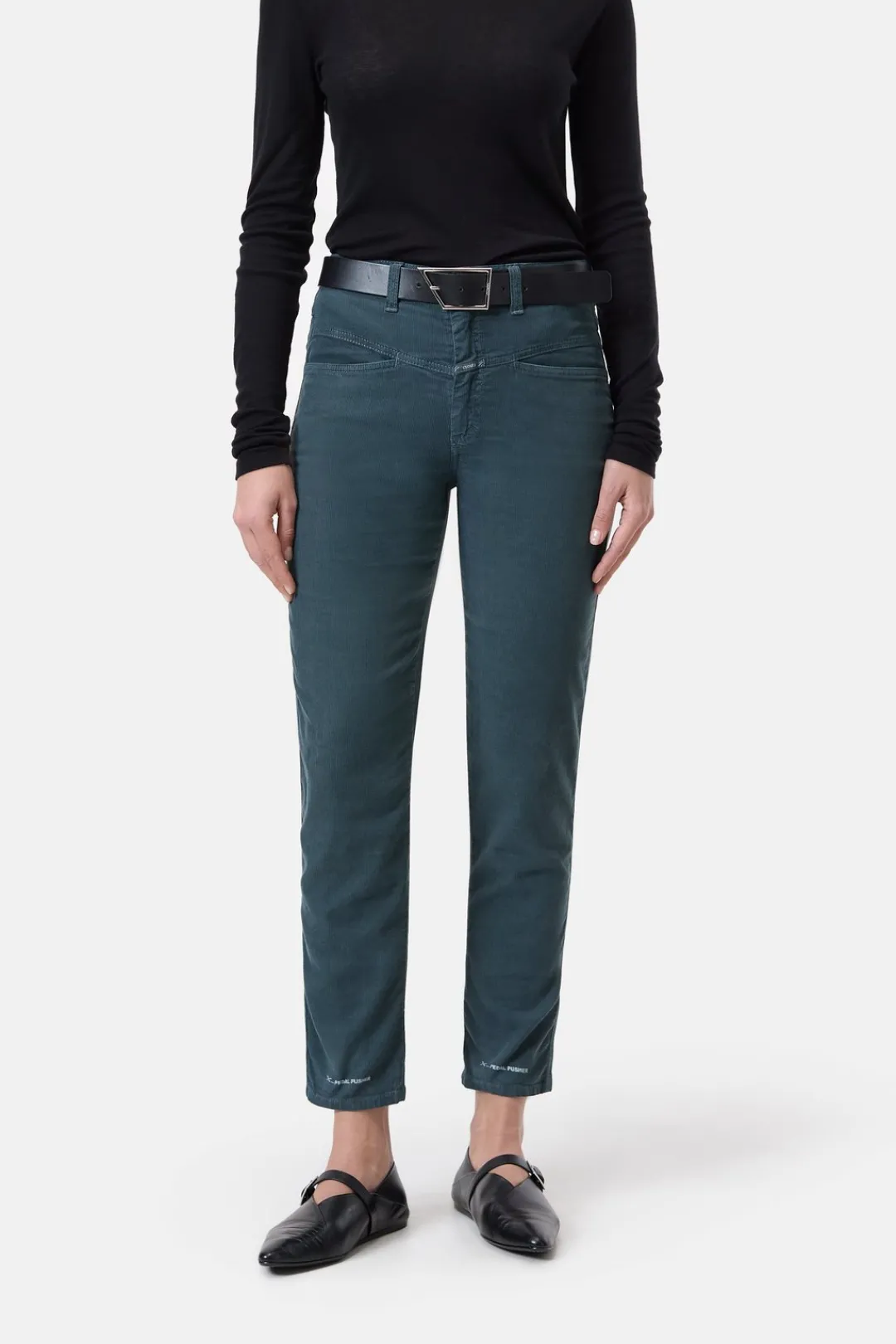 Closed Relaxed Pants - Style Name Pedal Pusher Pini green