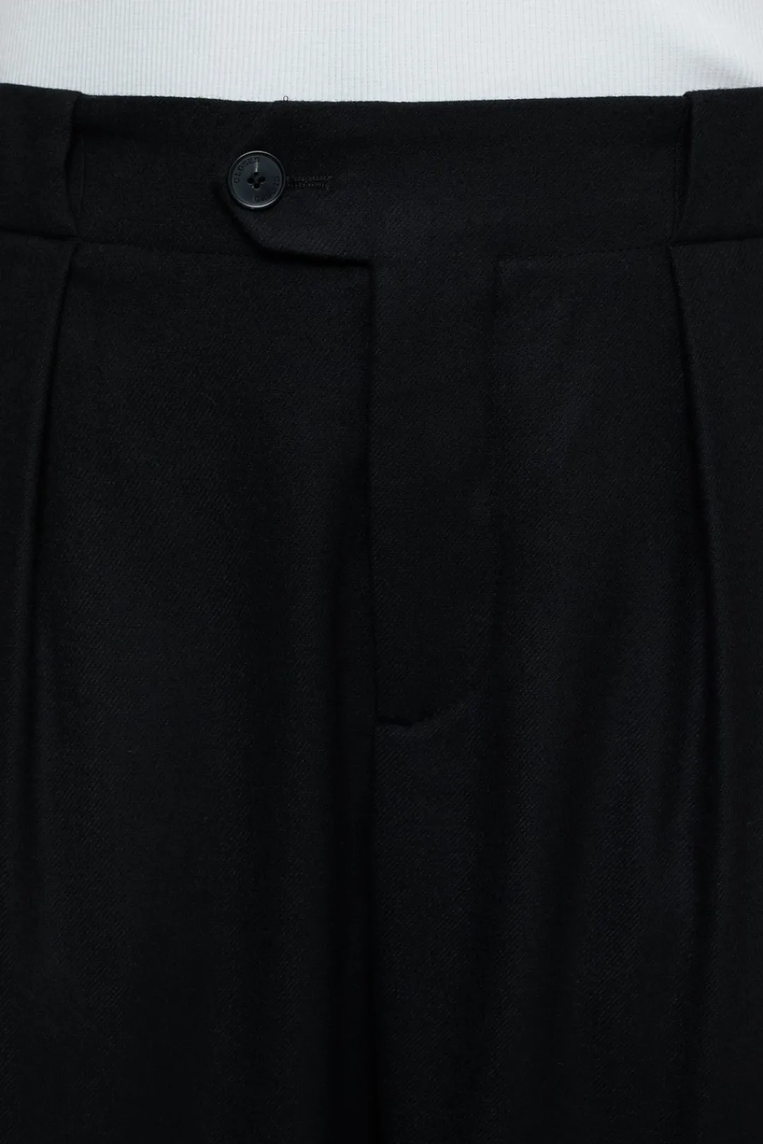 Closed Relaxed Pants - Style Name Mawson Black Clearance