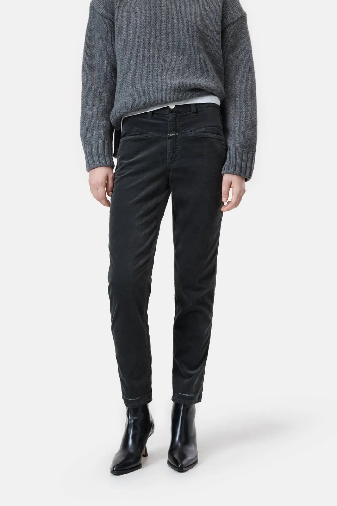 Closed Relaxed Pants - Style Name Pedal Pusher Irish coffee Hot