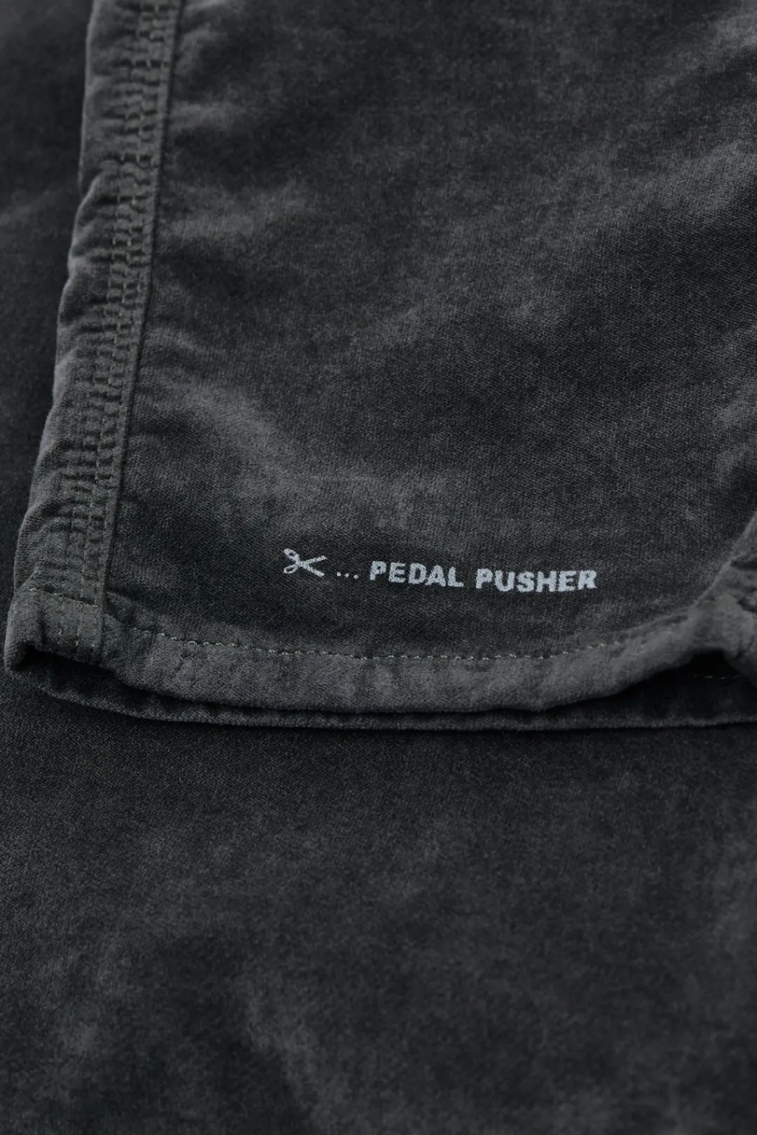Closed Relaxed Pants - Style Name Pedal Pusher Irish coffee Hot