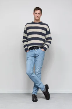 Closed Slim Jeans - Style Name Unity Slim Light blue New