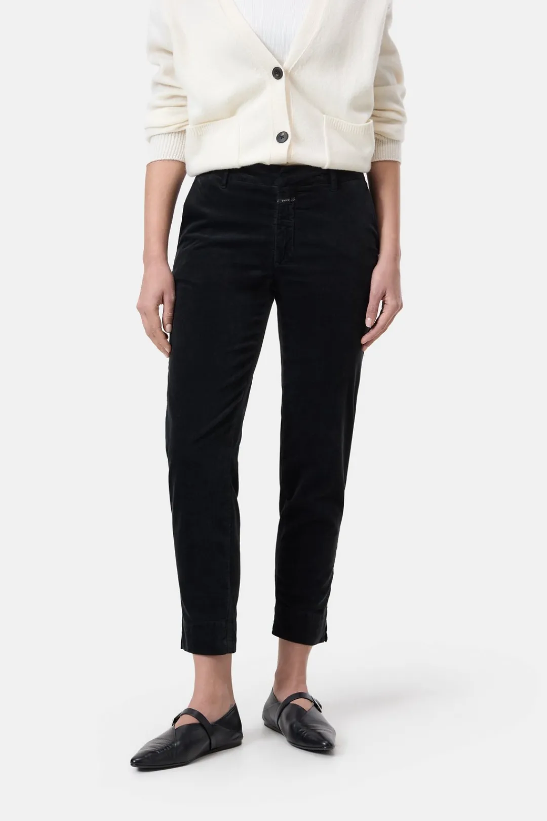 Closed Slim Pants - Style Name Sonnett Black Clearance