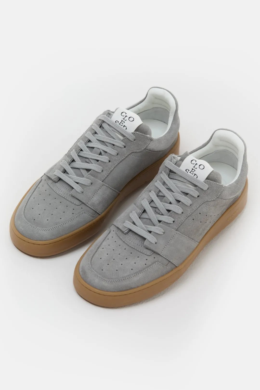 Closed Sneaker low made from leather Oyster grey New