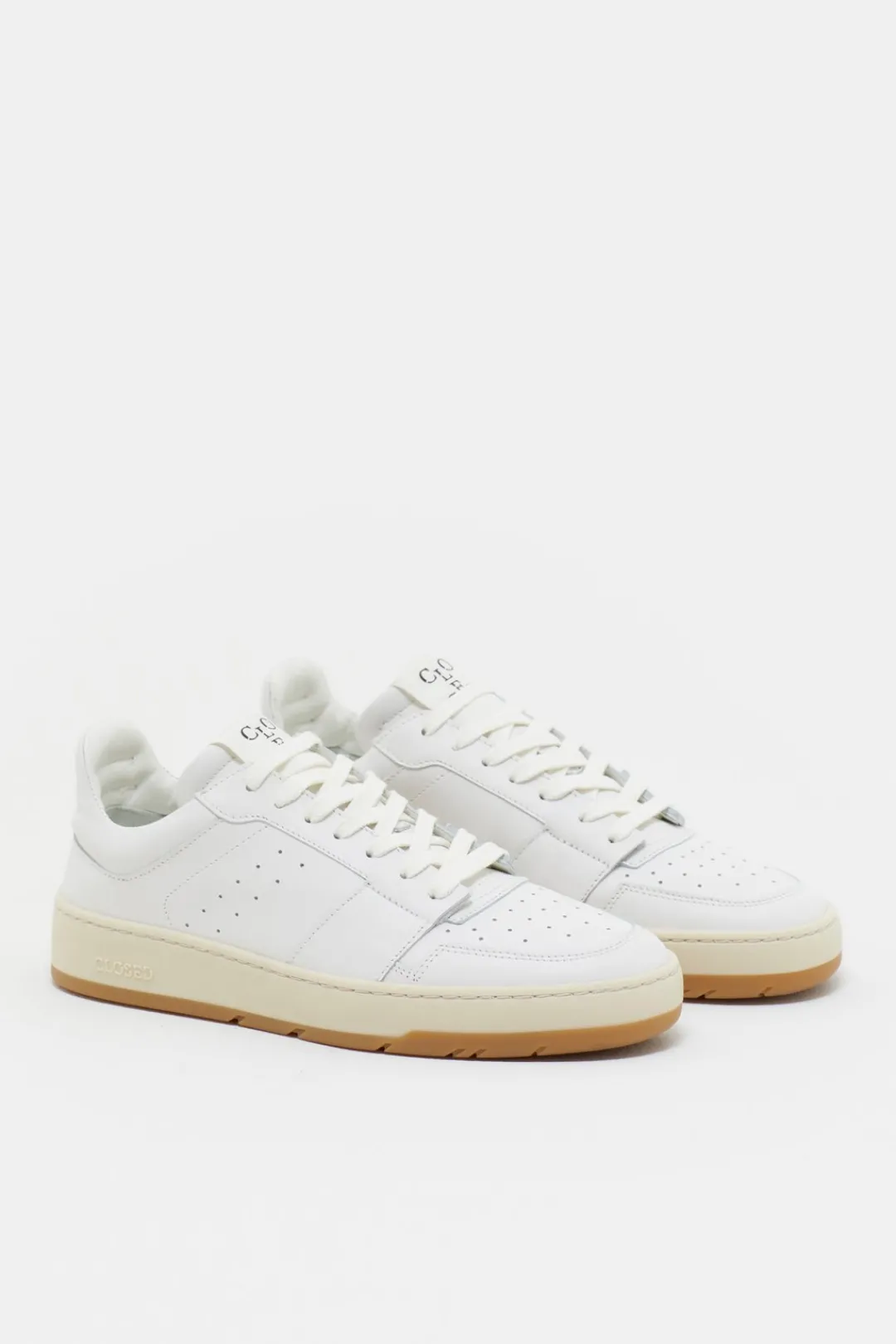 Closed Sneaker Low made of leather White Hot