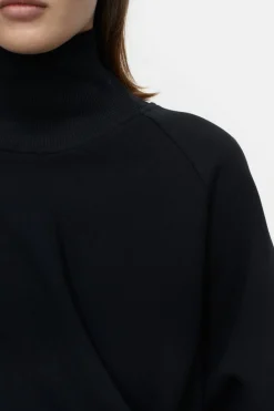 Closed Sweatshirt made from organic cotton Black