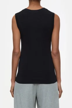 Closed Top made from organic wool and silk Black Outlet