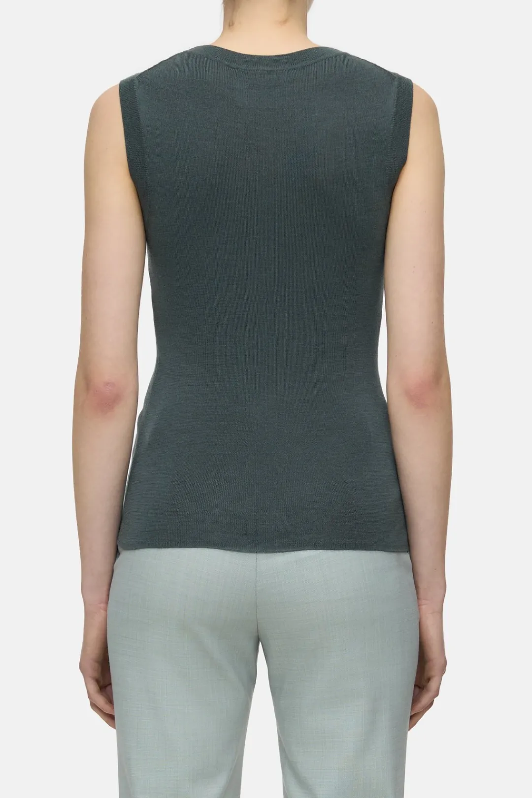 Closed Top made from organic wool and silk Pini green Discount