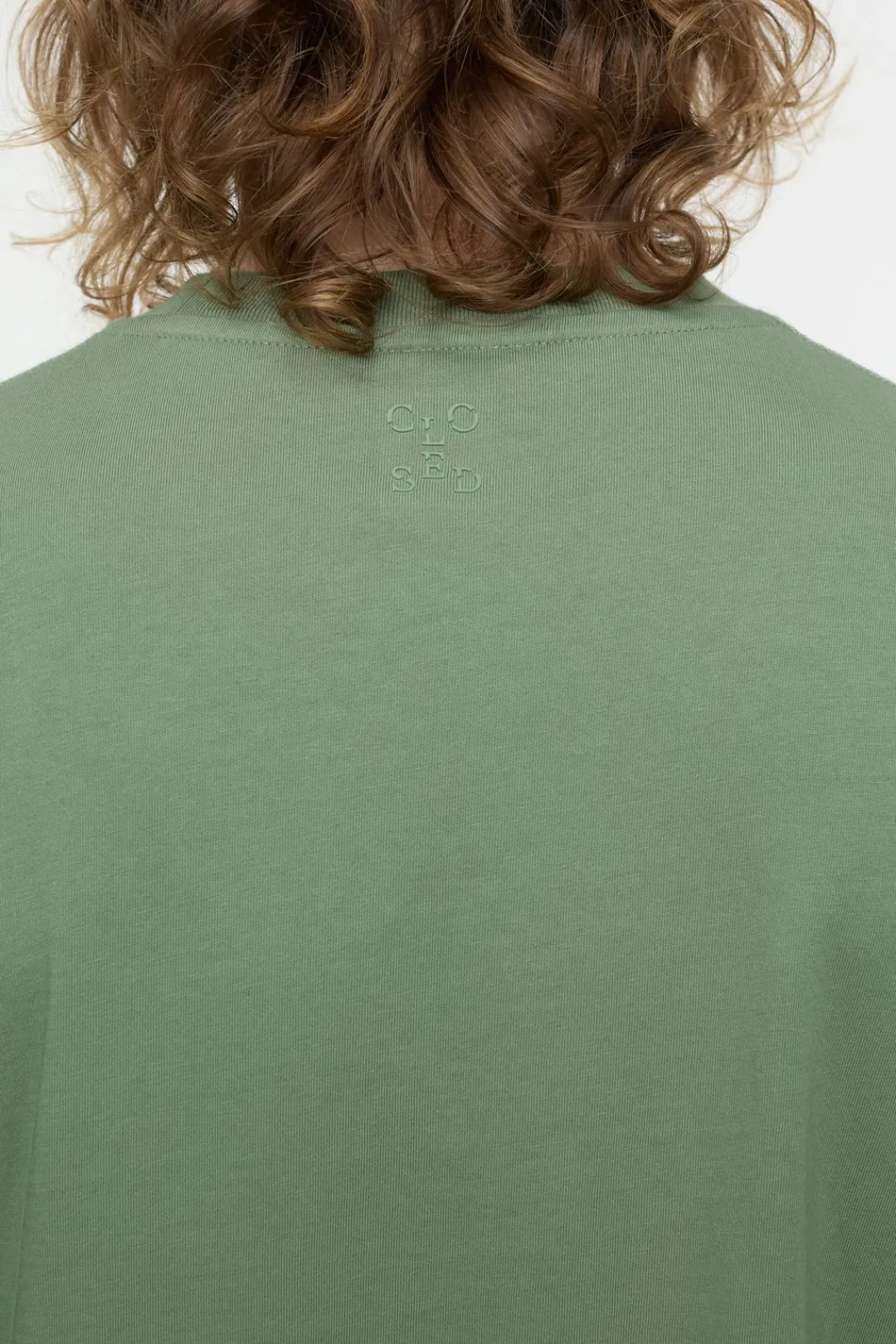 Closed T-shirt with logo Eucalyptus Outlet