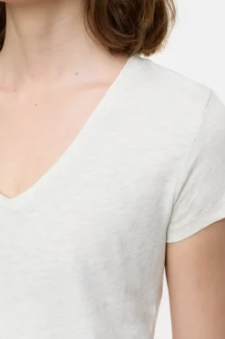 Closed T-shirt with V-neck Sabbia beige Clearance