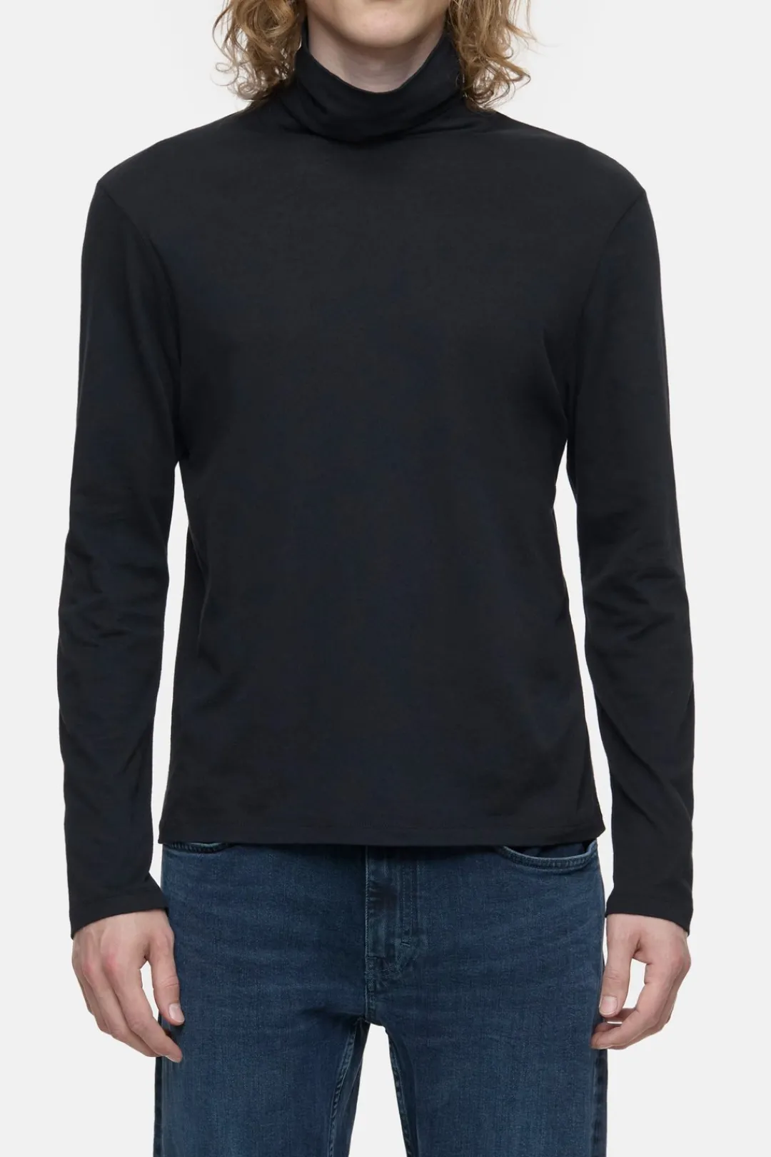 Closed Turtleneck Longsleeve Black