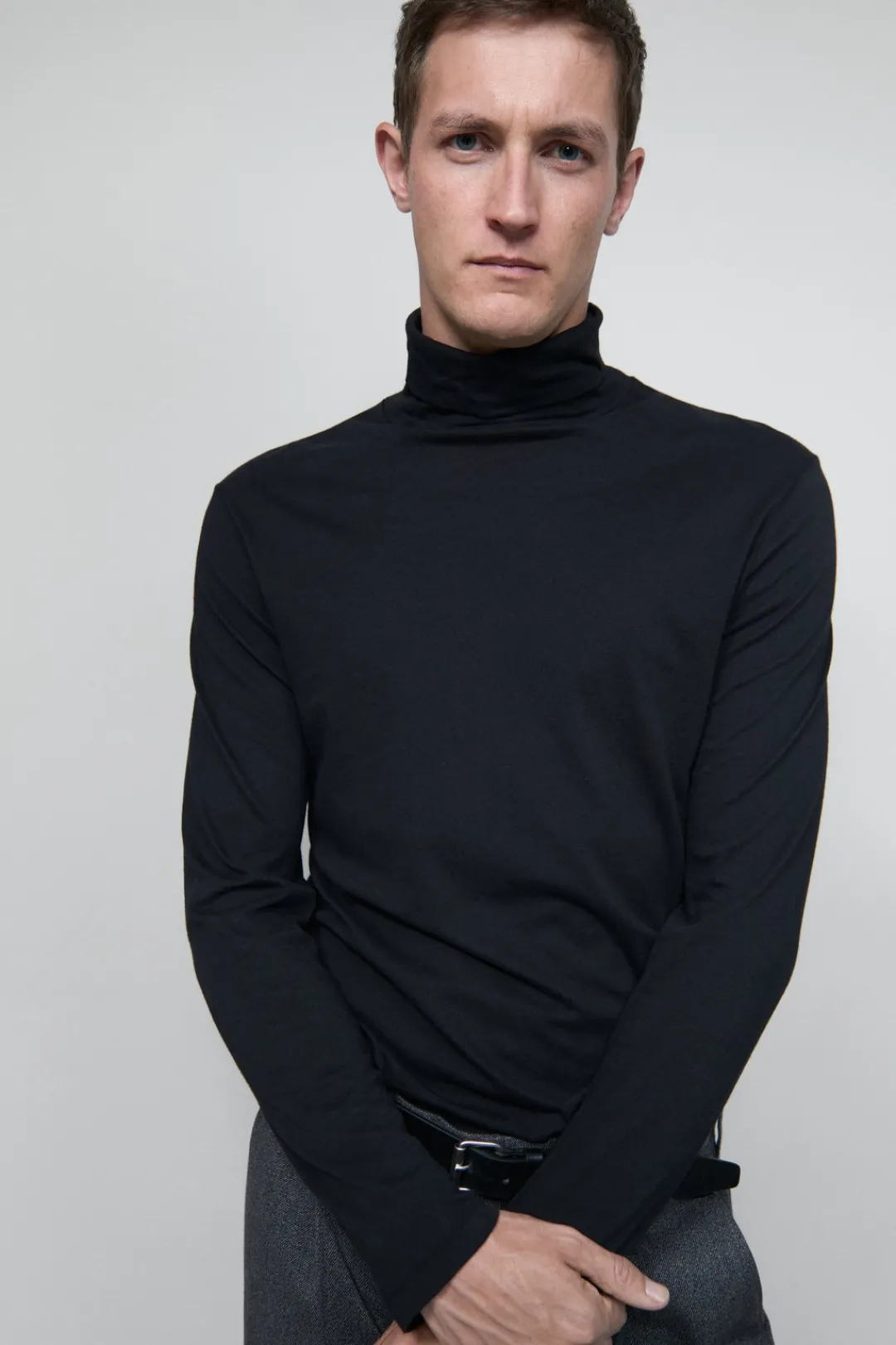 Closed Turtleneck Longsleeve Black