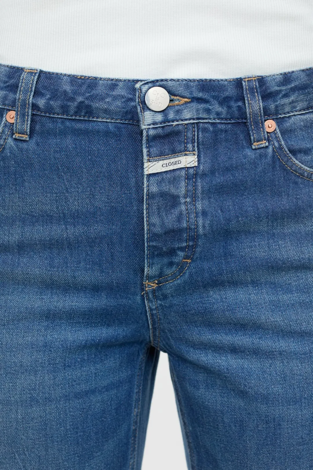 Closed Wide Jeans - Style Name Gillan Mid blue Clearance