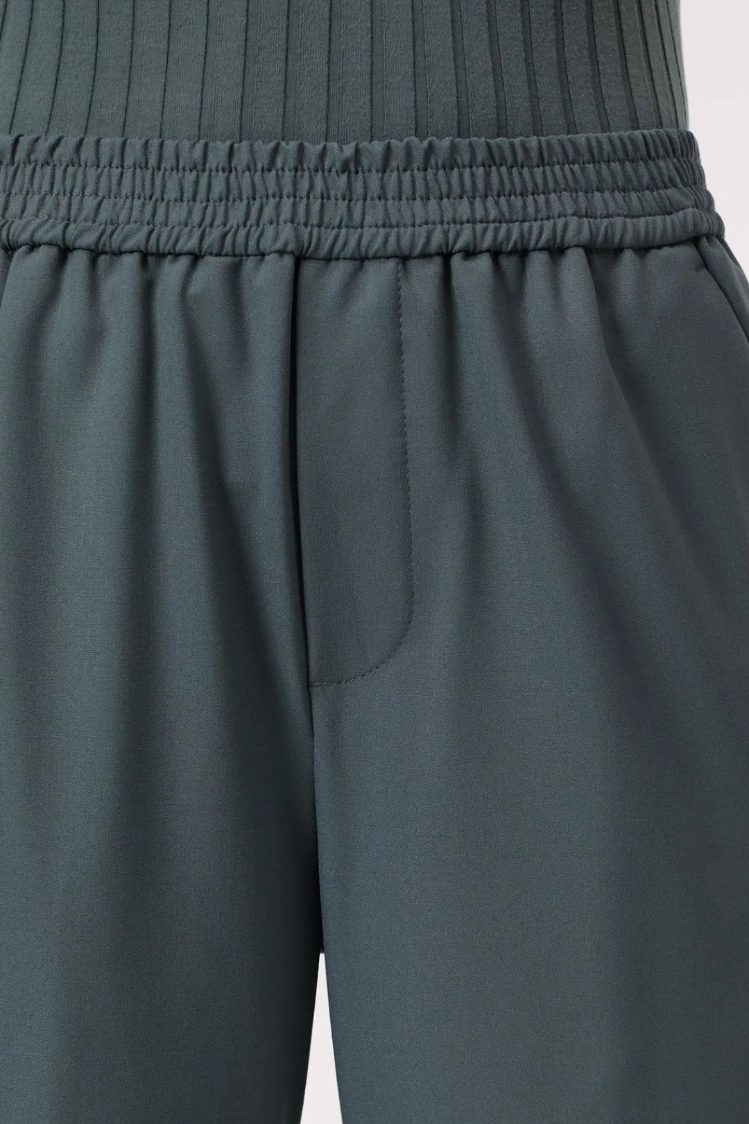 Closed Wide Pants - Style Name Winona Pini green New