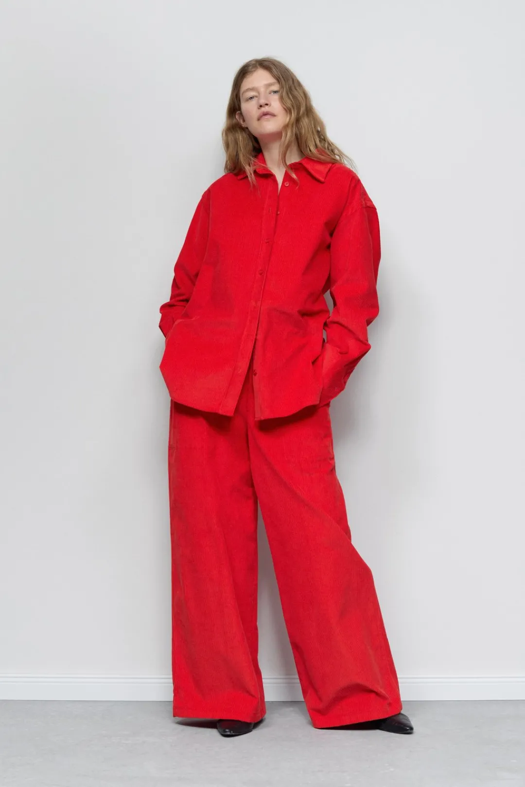 Closed Wide Pants - Style Name Wystan Hibiscus red Clearance