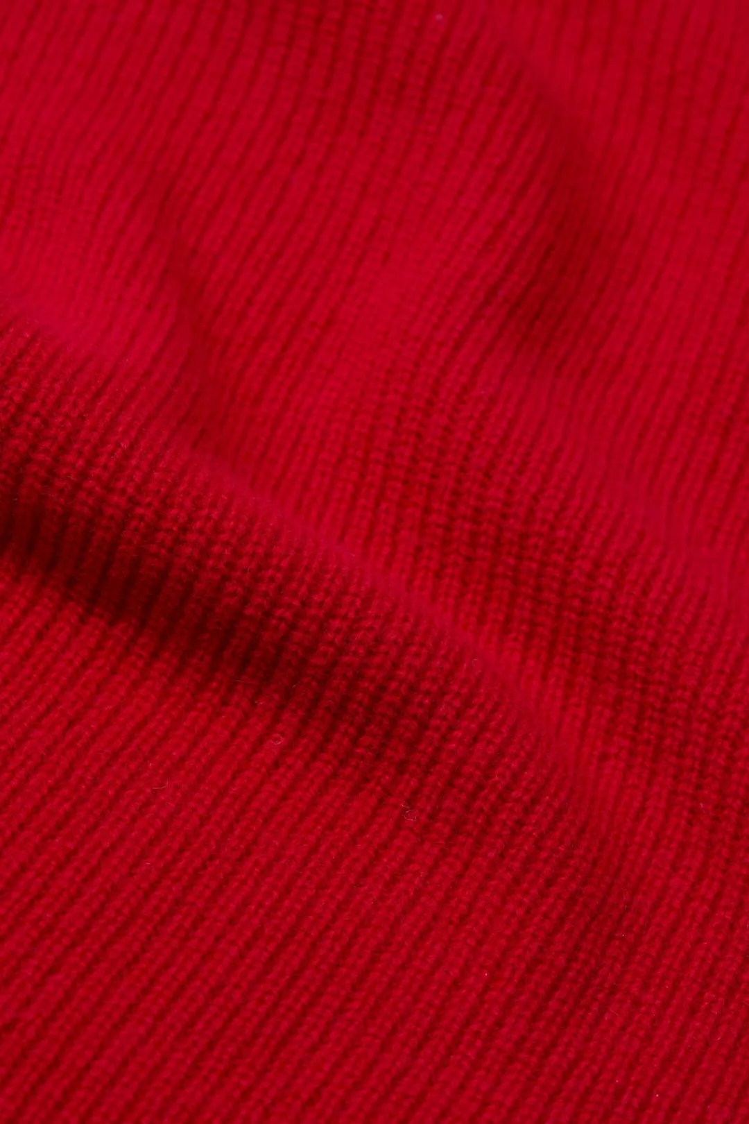 Closed Wool scarf Chili pepper red