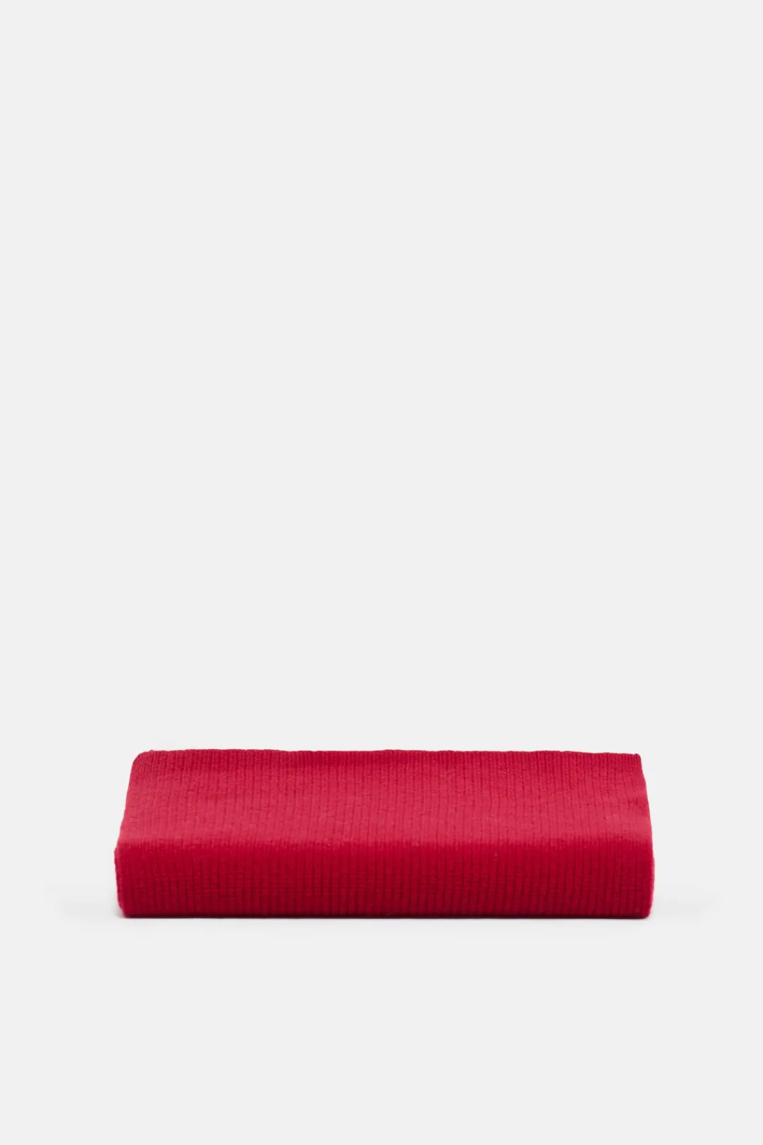 Closed Wool scarf Chili pepper red
