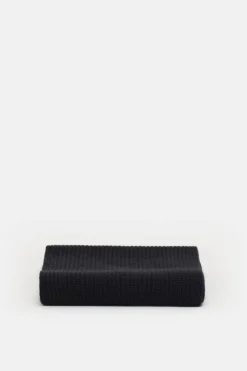 Closed Wool Scarf with Fisherman's Rib Black New